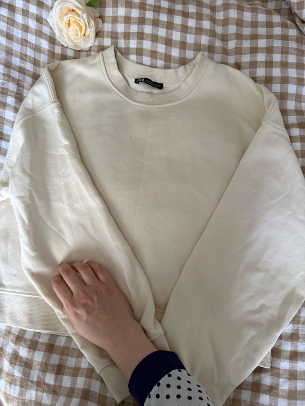 Zara Men's Cream Crewneck Sweatshirt